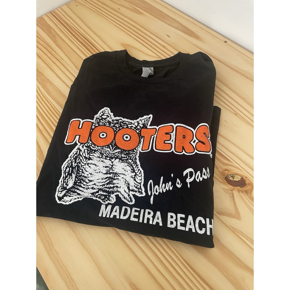 Vtg Hooters Madeira Beach Sz Large Unisex Short Sleeve T Shirt Graphic John Pass